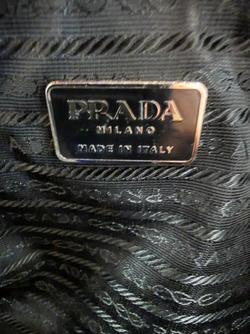 VINTAGE PRADE BLACK LEATHER TOTE BAG WITH LOCK - Picture 12 of 14